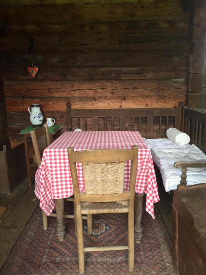 Cozy Log Cabin Near Faaker See Ledenitzen Luaran gambar