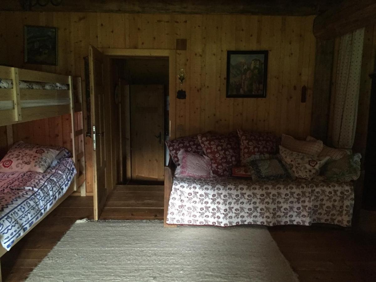Cozy Log Cabin Near Faaker See Ledenitzen Luaran gambar